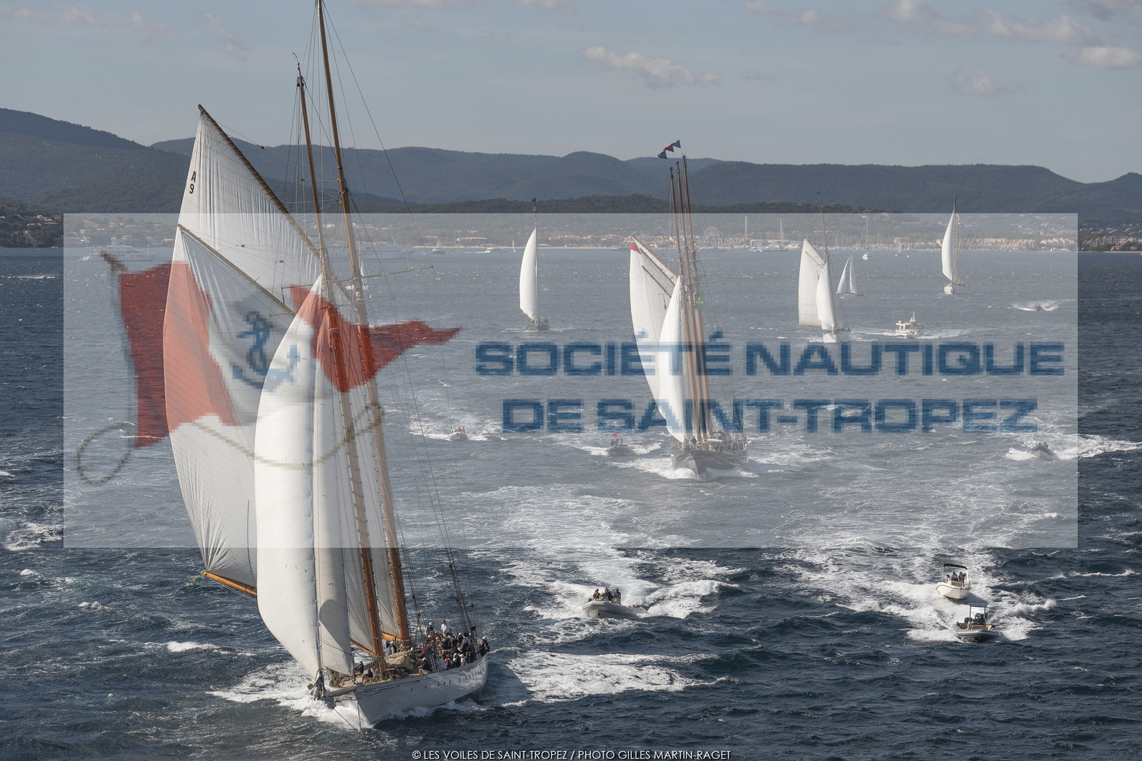 28 09 2022? Saint-Tropez,(FRA,83), Les Voiles de Saint-Tropez 2022 Régate N° 2 poup les modernes, navigation libre pour les grandes goélettes