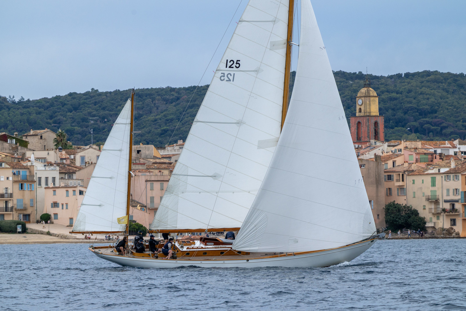 28 09 2025, Saint-Tropez (FRA), Les Voiles de Saint-Tropez 2025, Last training day and village opening 28 09 2025, Saint-Tropez (FRA), Les Voiles de Saint-Tropez 2025, Last training day and village opening