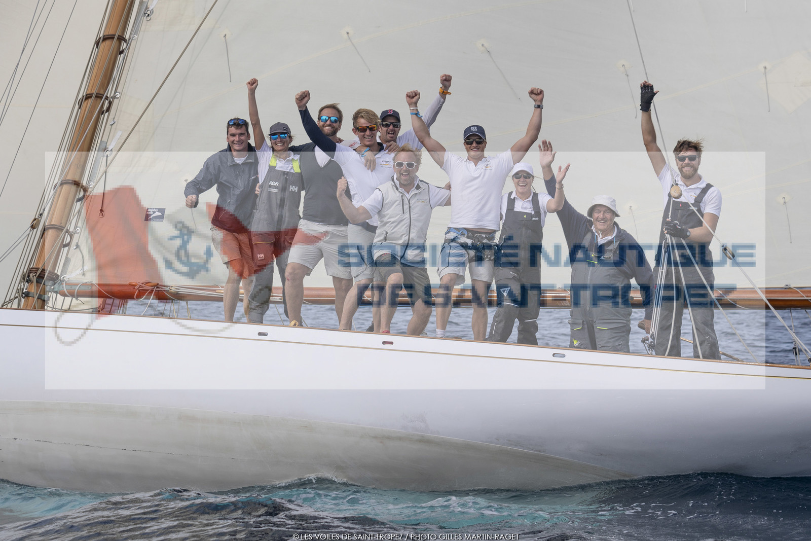 29  2022, Saint-Tropez (FRA,83), Les Voiles de Saint-Tropez 2022, journée des défis, Kismet remporte la course des centenaires 29  2022, Saint-Tropez (FRA,83), Les Voiles de Saint-Tropez 2022, journée des défis, Kismet remporte la course des centenaires